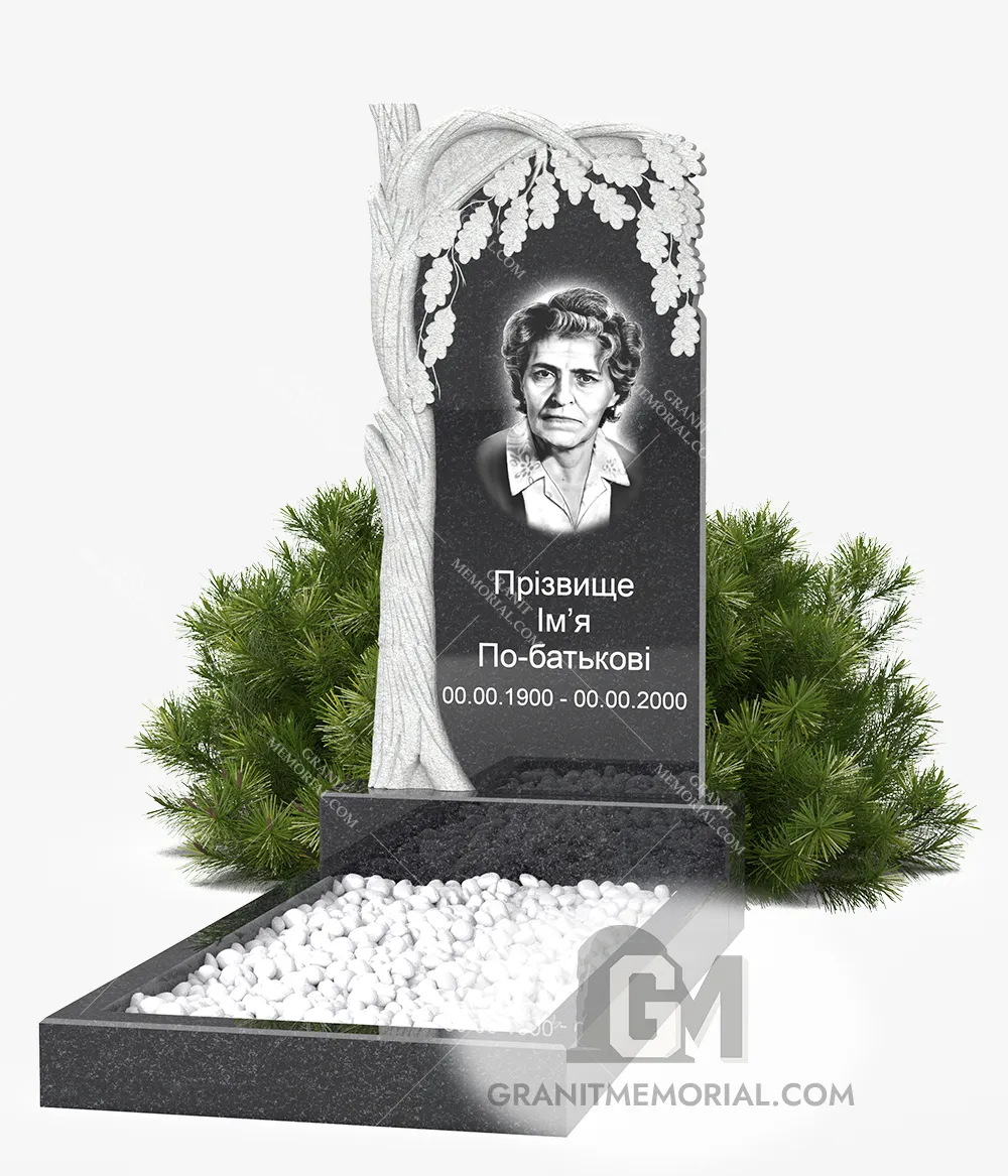 Гранитный памятник с дубовой резьбой
