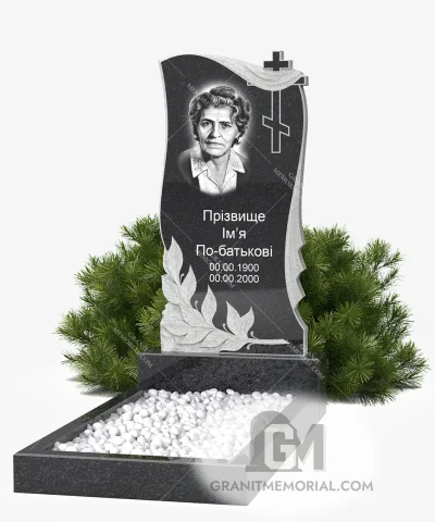 Памятник с лиственным орнаментом