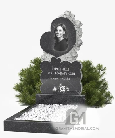 Памятник в форме сердца с розами