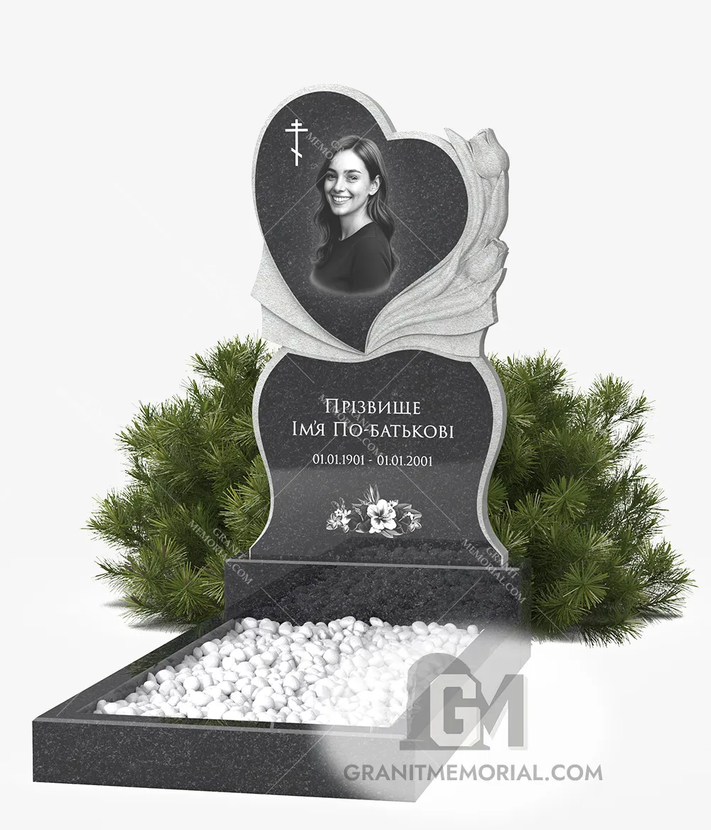 Гранитный памятник сердце с драпировкой